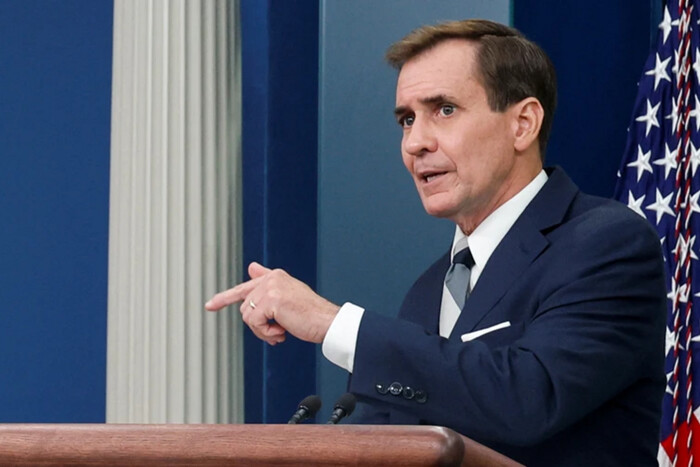 Ukraine Seeks US Aid and Weapons as Russia Launches Ballistic Missile Attack