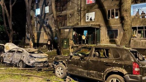 Peace in Ukraine Remains Elusive as Russia and Ukraine Disagree on Ceasefire Terms