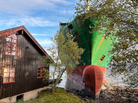 Negligent Navigation Leads to Grounding of NCL Salten Near Fjord&nbsp;House