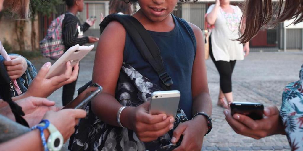 Navigating the Minefield of Social Media Regulation for Minors: A European&nbsp;Challenge